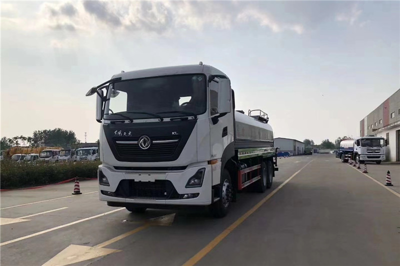 東風天龍后八輪20噸噴霧車，國六綠化噴灑車